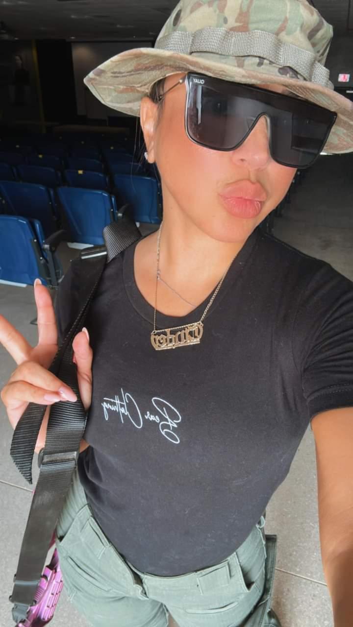 EXCLUSIVE FRONT EMBROIDERY WHITE PRINT SIGNATURE WITH BACK ANGEL TEE
