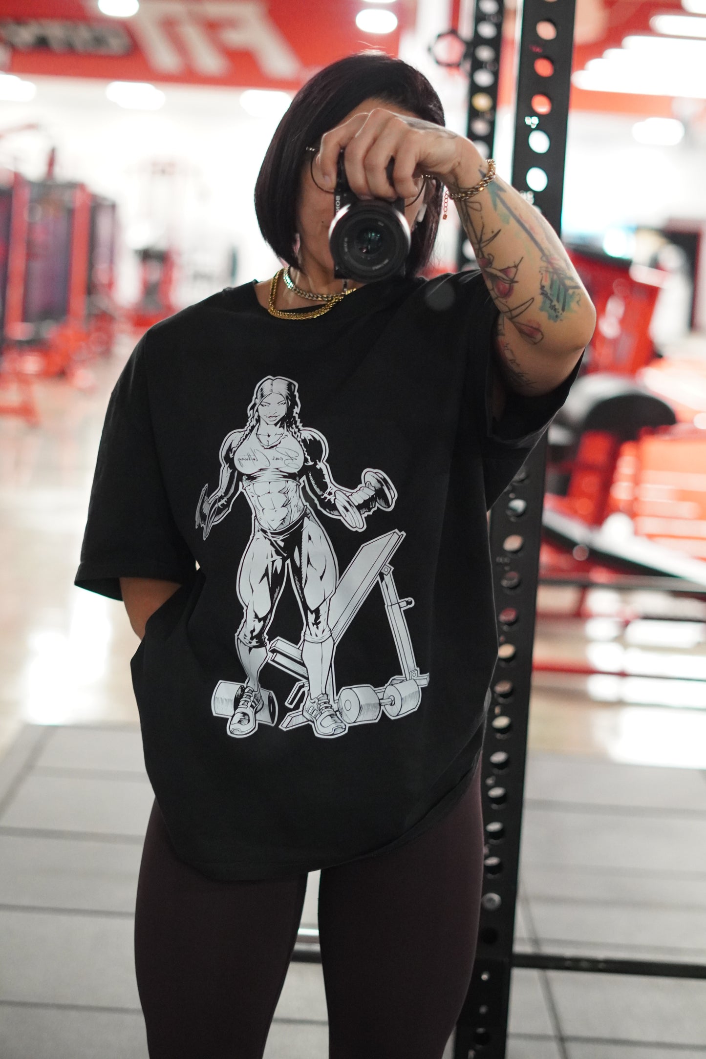 Bear Strong Women Oversized Pump Cover Faded Premium T-shirt