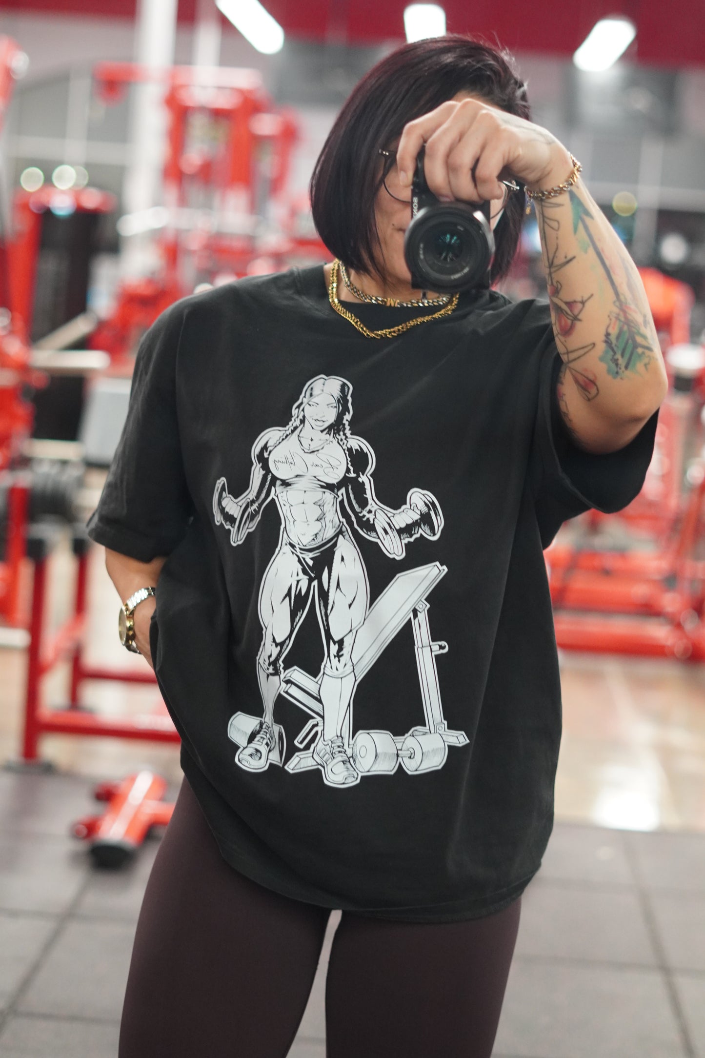 Bear Strong Women Oversized Pump Cover Faded Premium T-shirt