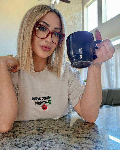 Women’s Embroidery Faded Premium Tee - Bearclothing 